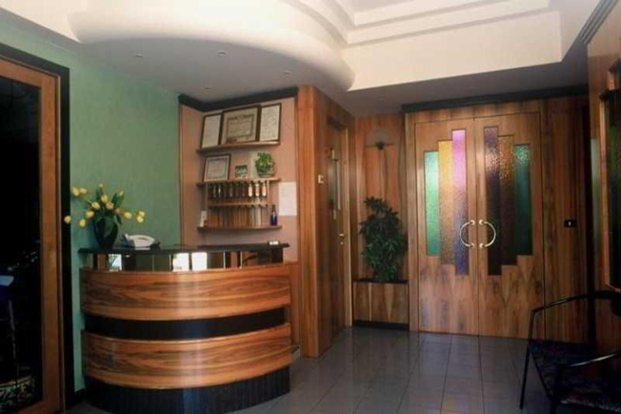 Albergo Ester Di Fossi Laura Rimini Luaran gambar